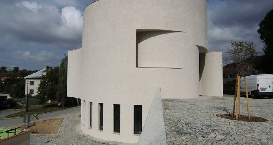 Výstavba kostela sv. Václava v Sazovicích