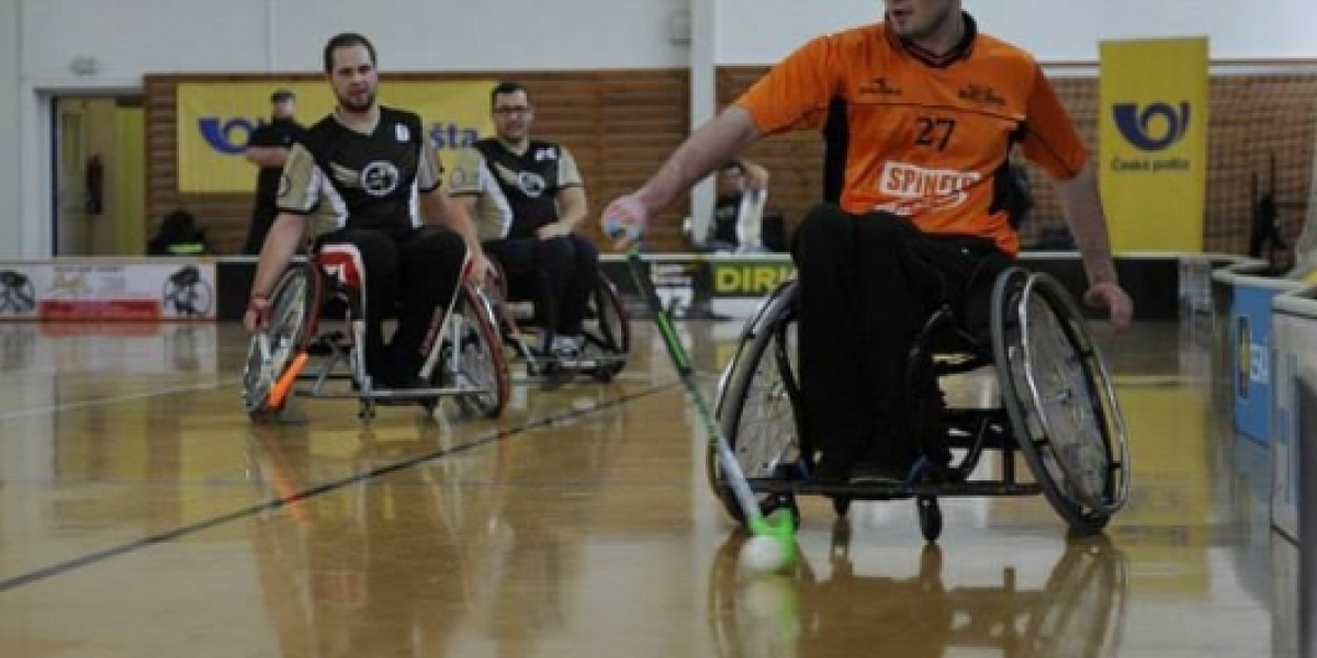 Martin Gros se nevzdává a florbal na  vozíku ho žene dál