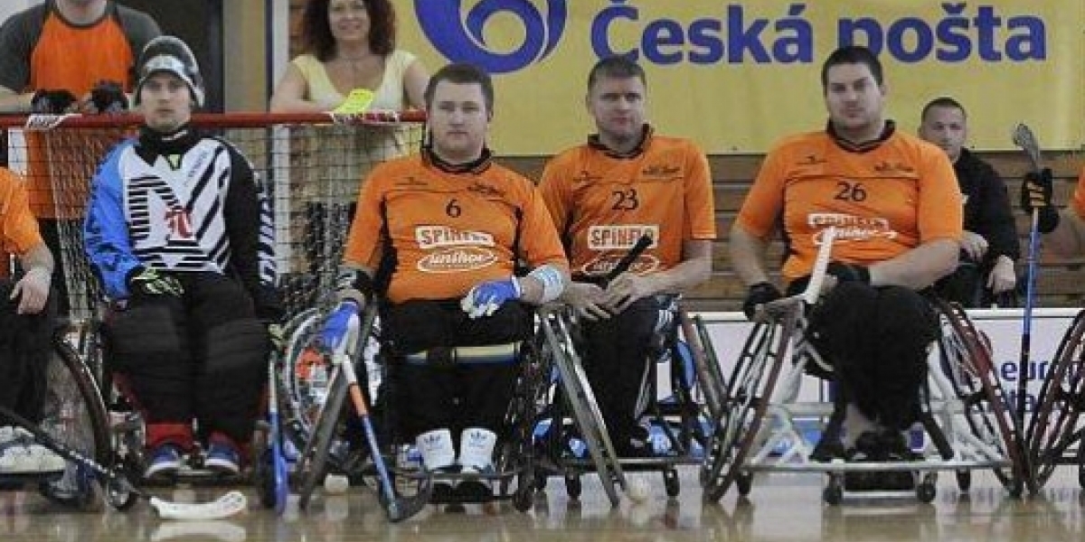 Martin Gros se nevzdává a florbal na  vozíku ho žene dál