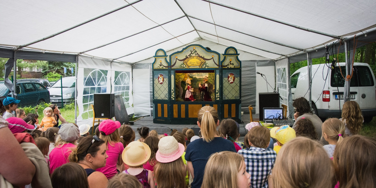 Festiválek Všemi Vjemy - U Tří Veverek Hradec Králové 18. 5. 2019